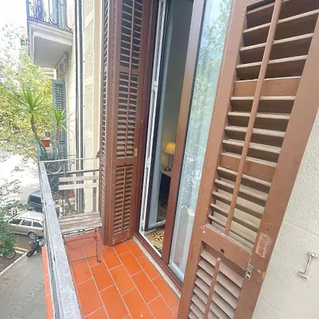 Diputacion Allotjament i esmorzar Barcelona